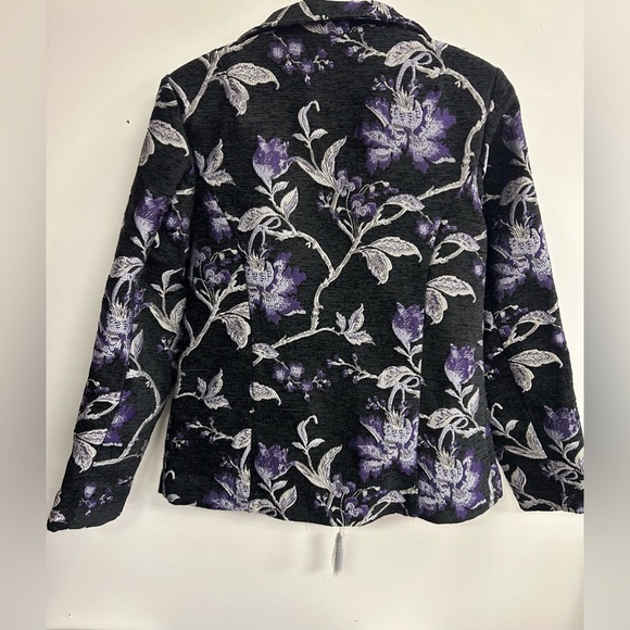NWOT SUSAN GRAVER TAPESTRY FLORAL JACKET ZIPPER AND TWO POCKETS - Picture 6 of 11